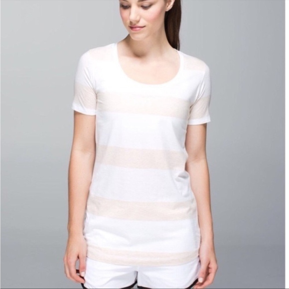 Lululemon Every Yogi  Scoop Neck Casual Tee Stroll Stripe Heathered Cashew White